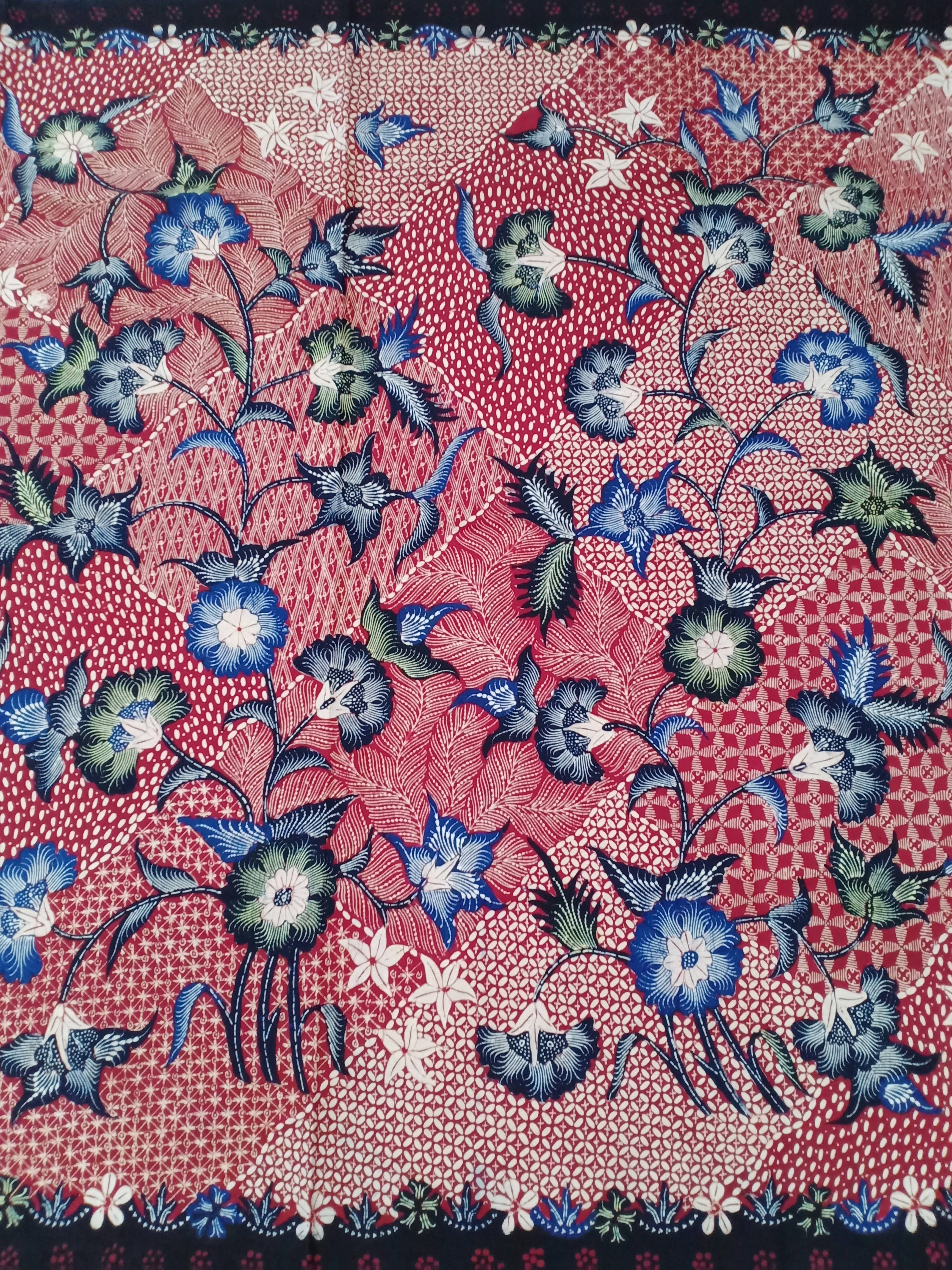 Batik Tulis Tanjung Bumi Motif Kombinasi Merah