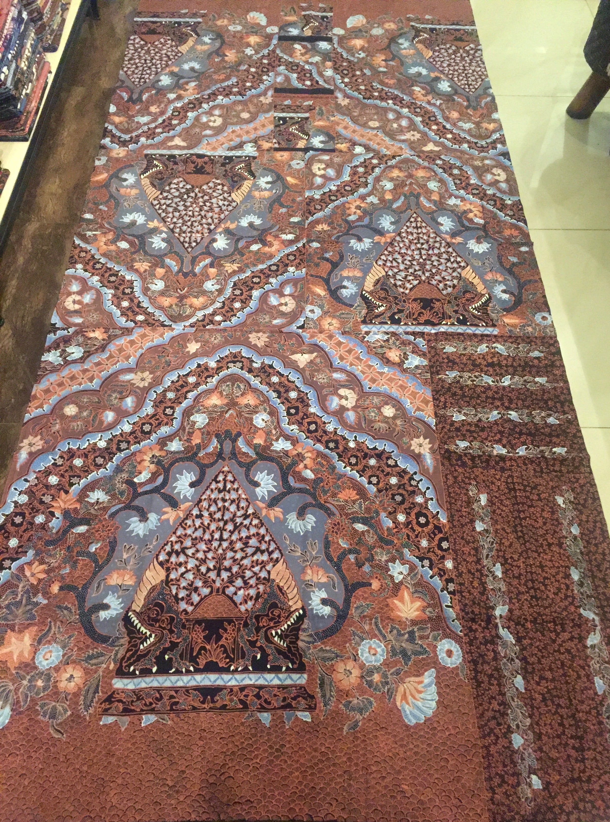 Batik Tulis Cirebon KR-47.6228