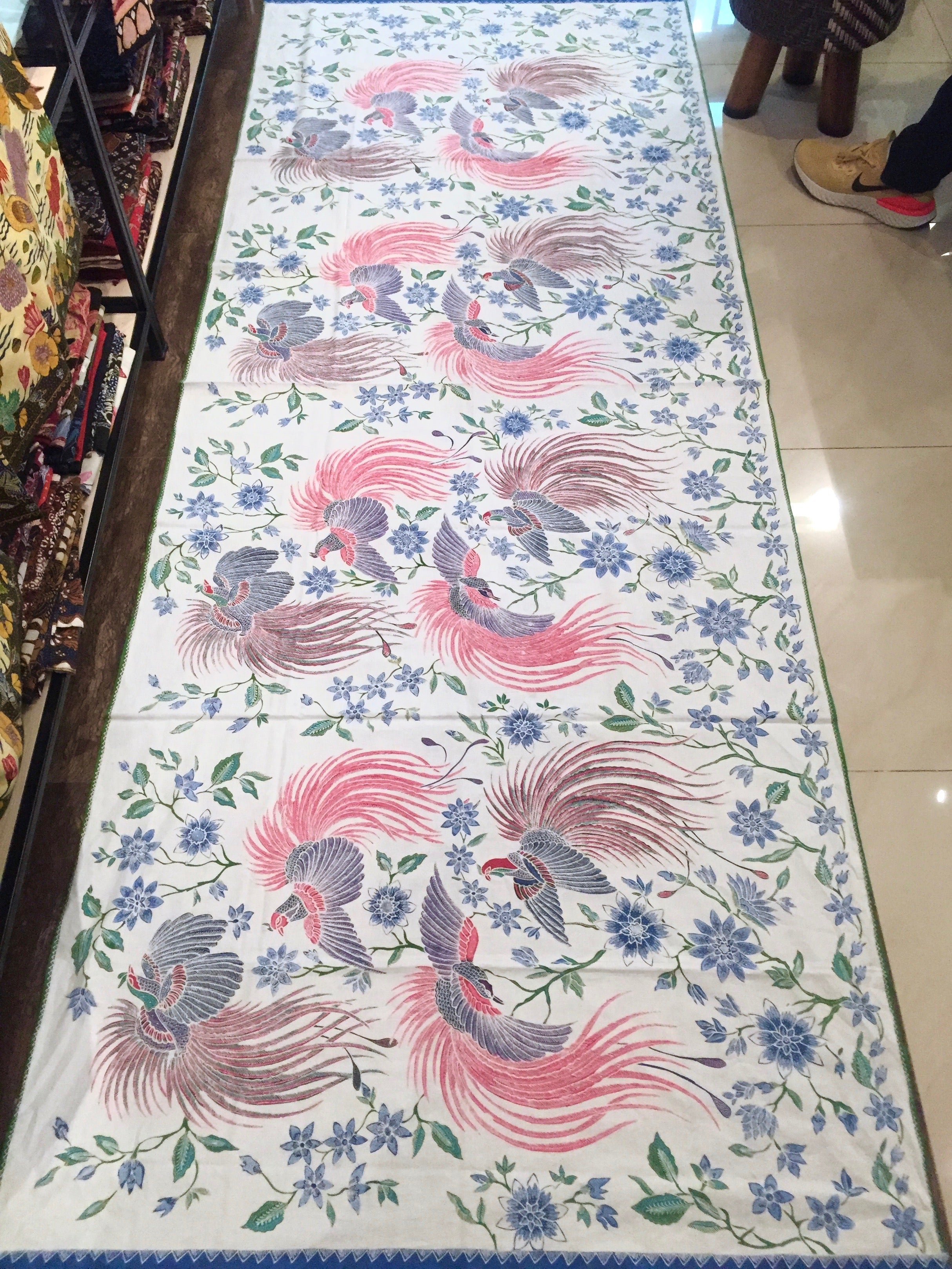 Batik Tulis Pekalongan KH-A0611-01