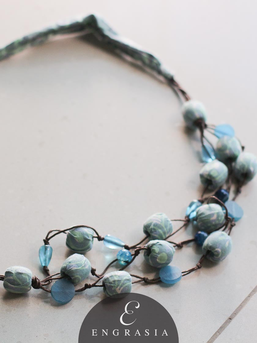 Kalung Batik Mote Plastik AK-KA-8-A