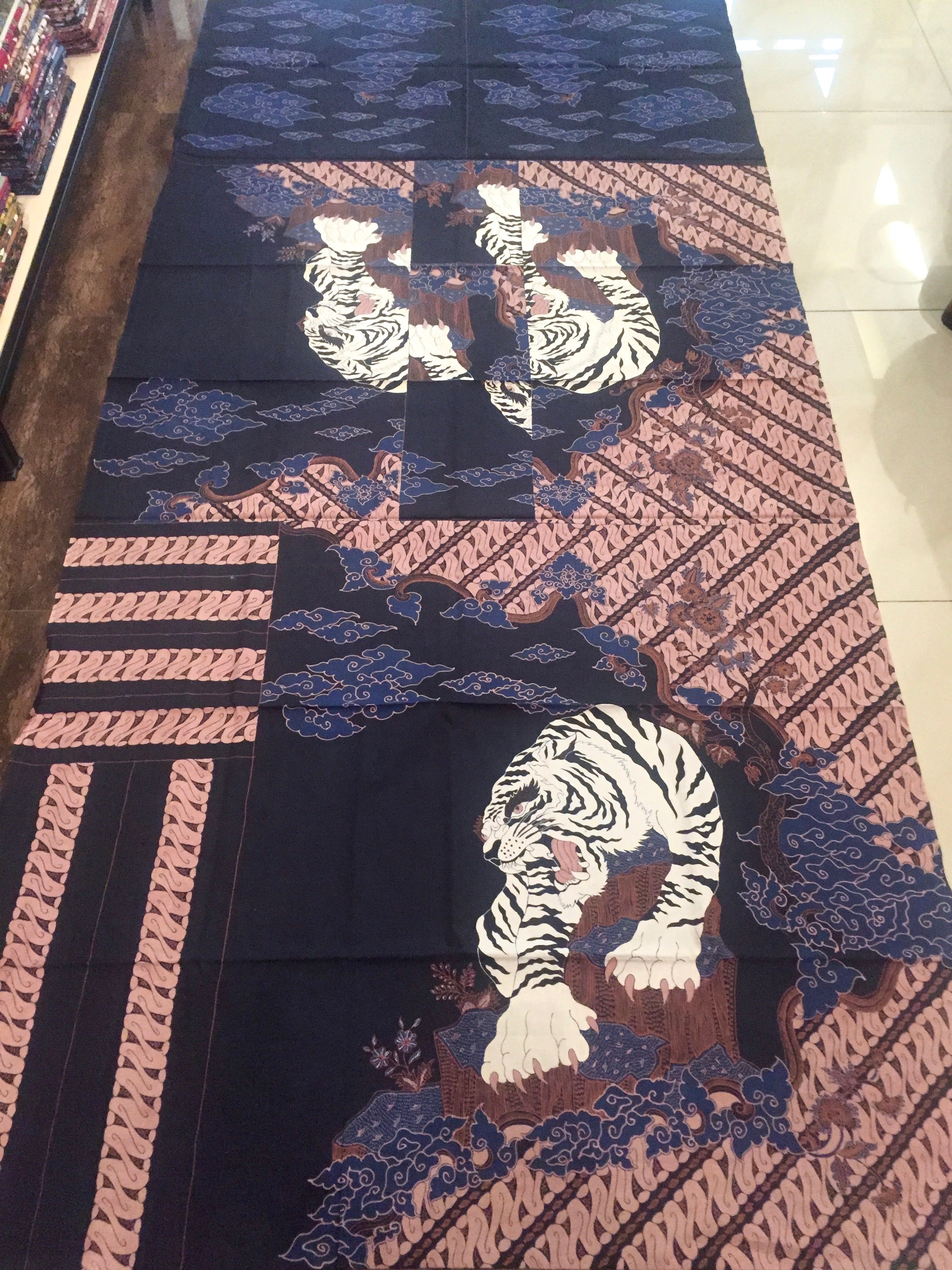 Batik Tulis Cirebon KG-06.4419