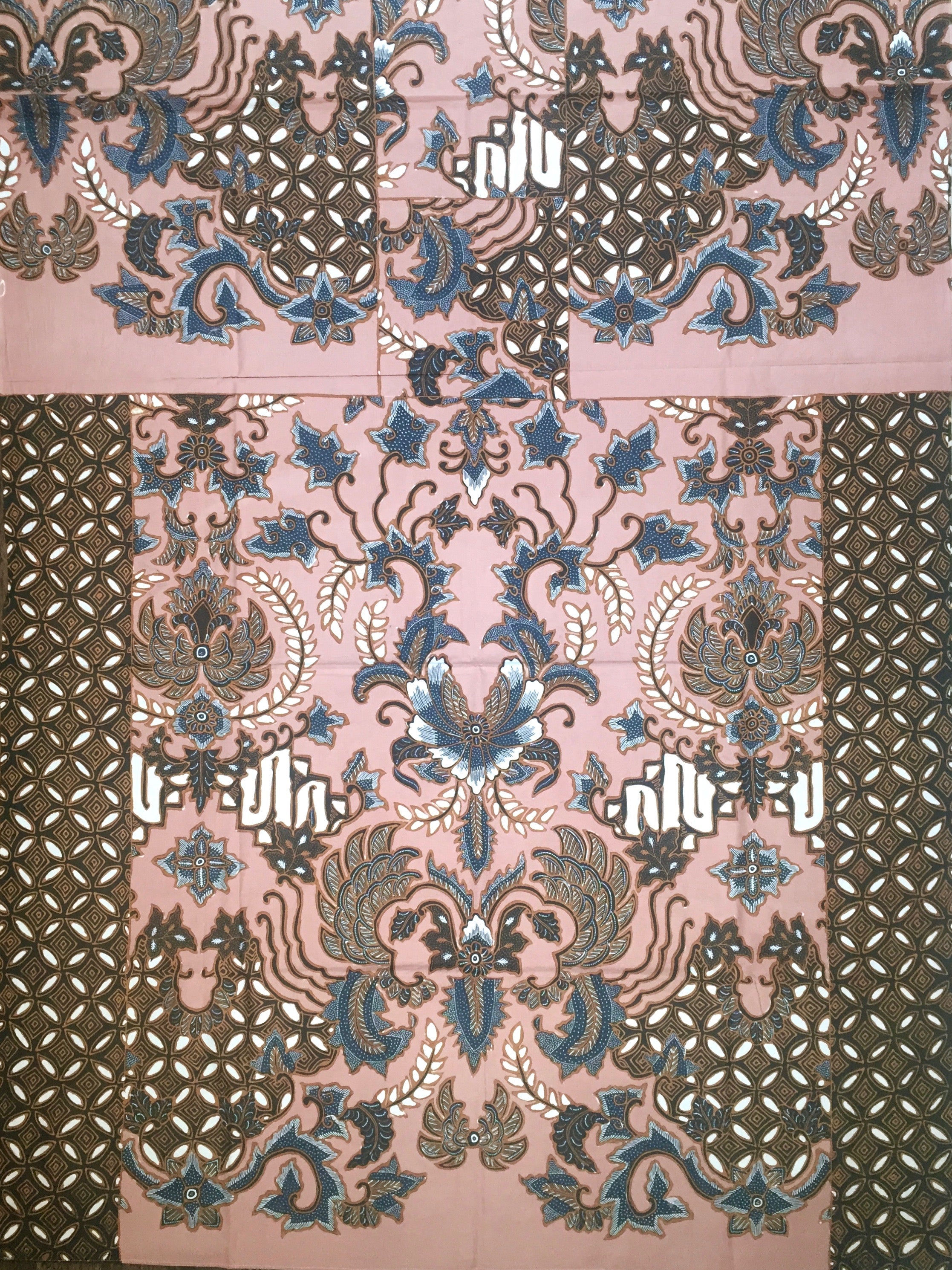 Batik Tulis Pekalongan KH-10.4111