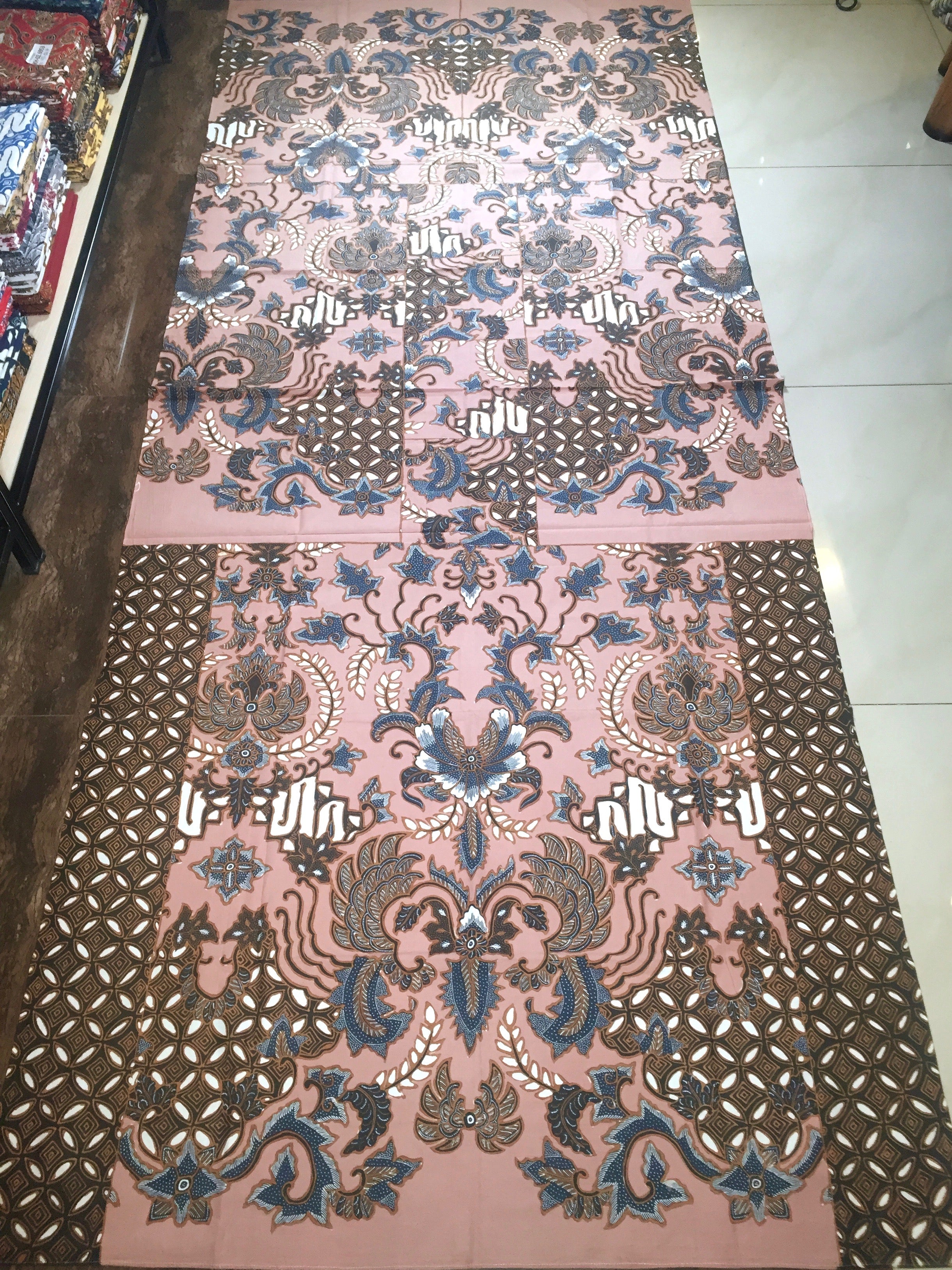 Batik Tulis Pekalongan KH-10.4111