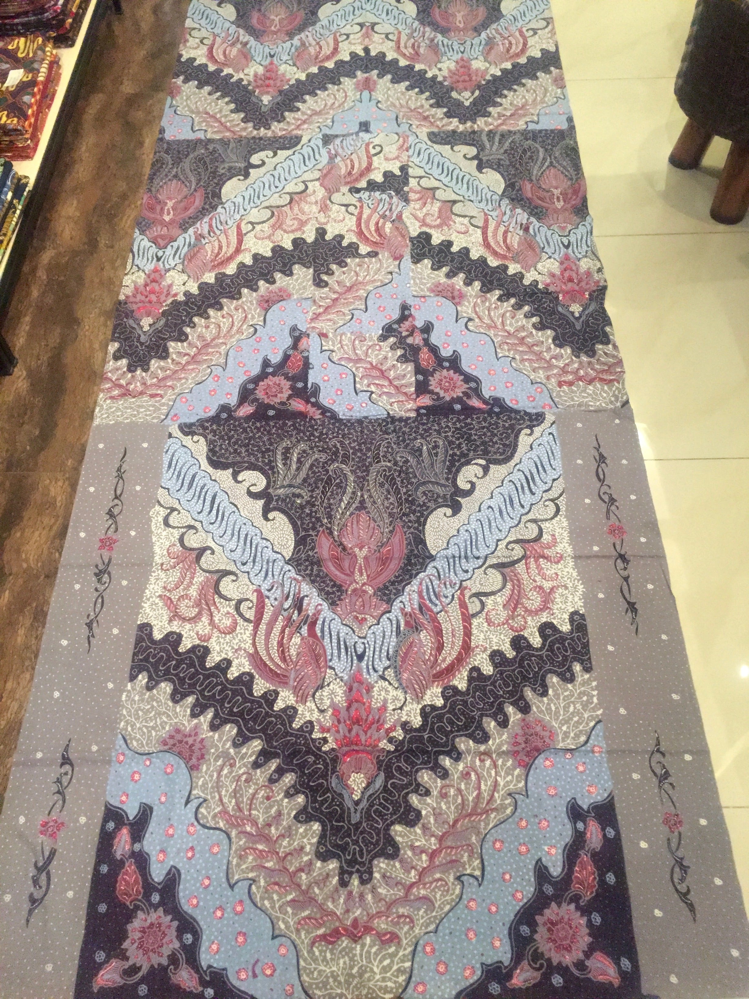 Batik Tulis Pekalongan KR-09.6189